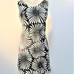 GRAPHIC SILK CHARMEUSE BLACK % WHITE SHEATH DRESS